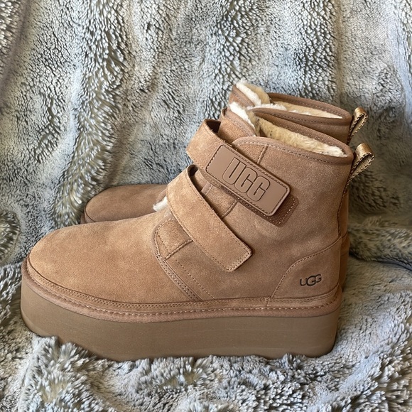 Womens UGG® Neumel Platform Bootie - Chestnut size 11 - Picture 9 of 15